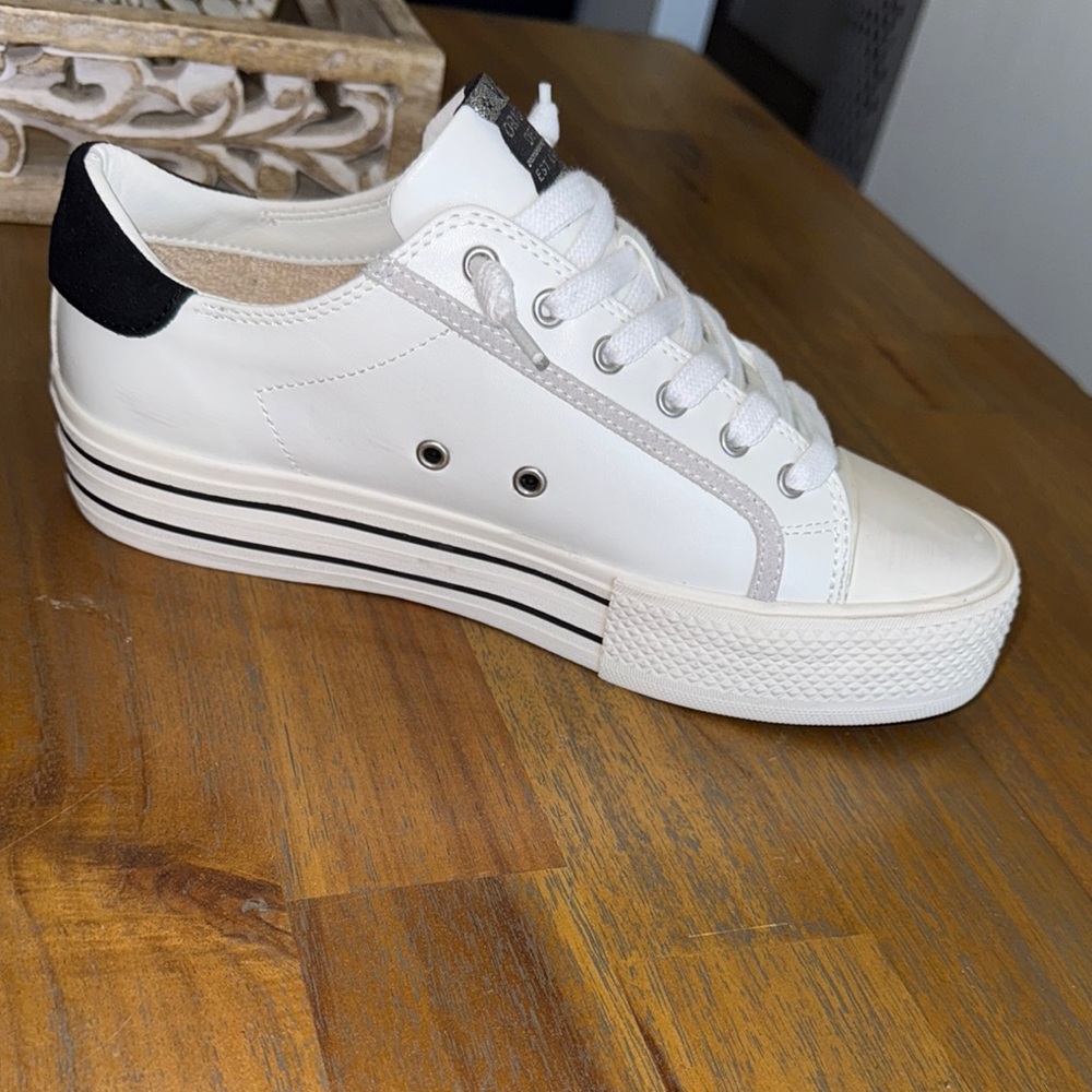 White Women’s Sneakers - Picture 7 of 17